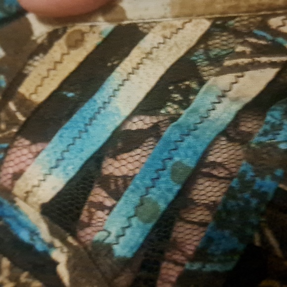 Laura Ashley top. Petite  large. Brown delicate see through lace between swirls - Picture 3 of 5